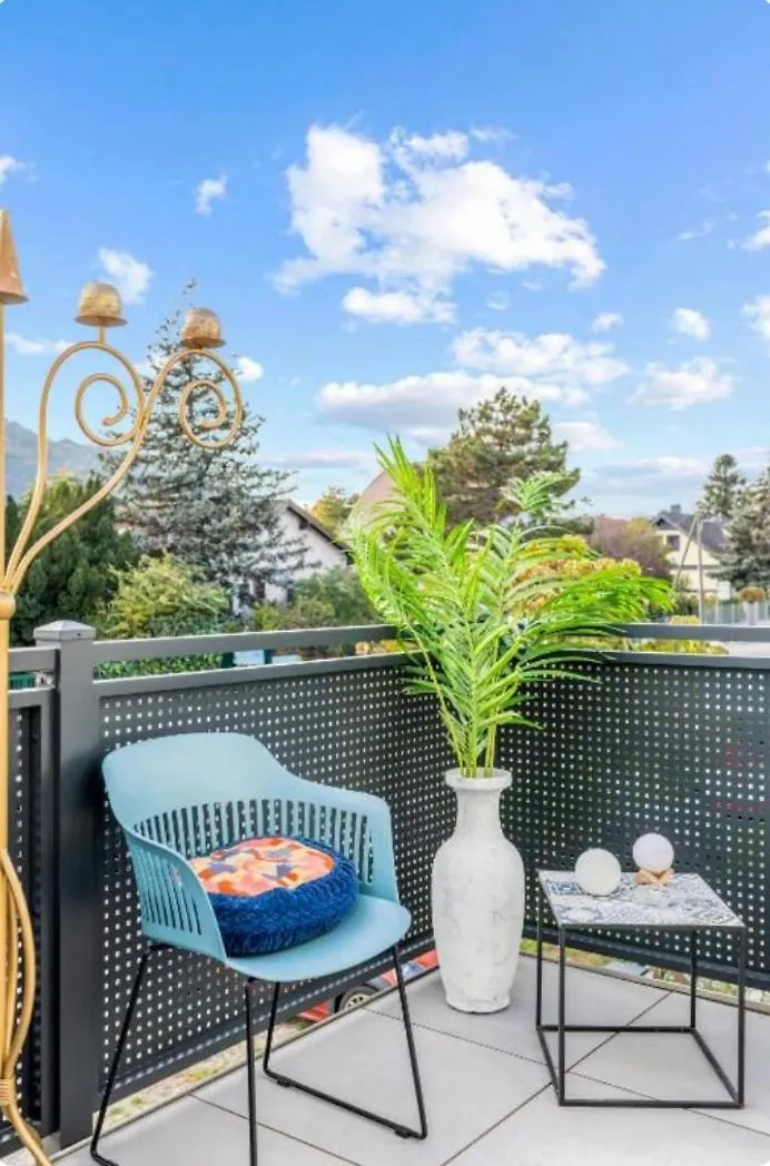 Luxury Long-Term Apartment With Balcony Viena