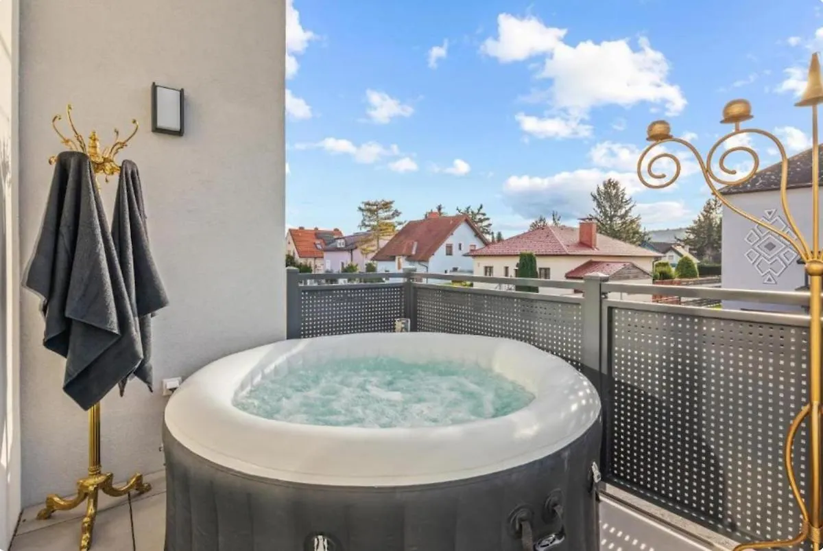 Luxury Long-Term Apartment With Balcony Viena
