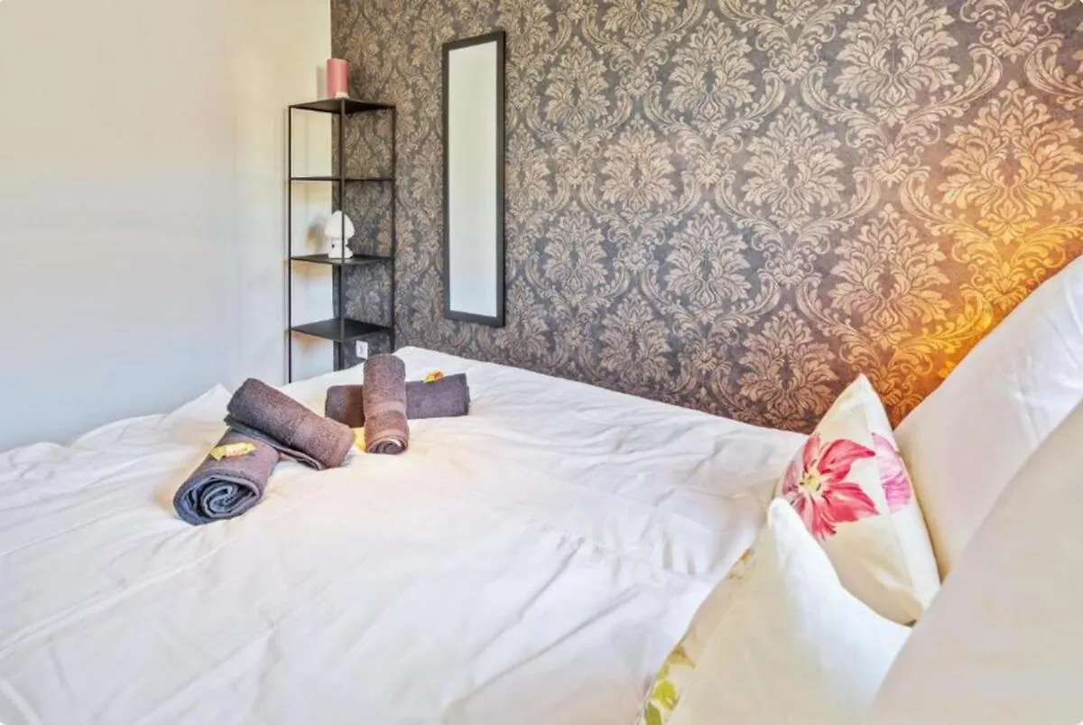 Luxury Long-Term Apartment With Balcony Viena